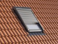 roleta_zewnętrzna_solarna_SSR_RoofLITE+_ekologiczna_78x118_78x140_zew_4.jpg