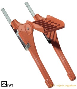 Stopień kominiarski uniwersalna ALU-TRITT - produkt uniwersalny to wszystkich pokryć dachowych z dachówki ceramicznej, betonowej i gontów